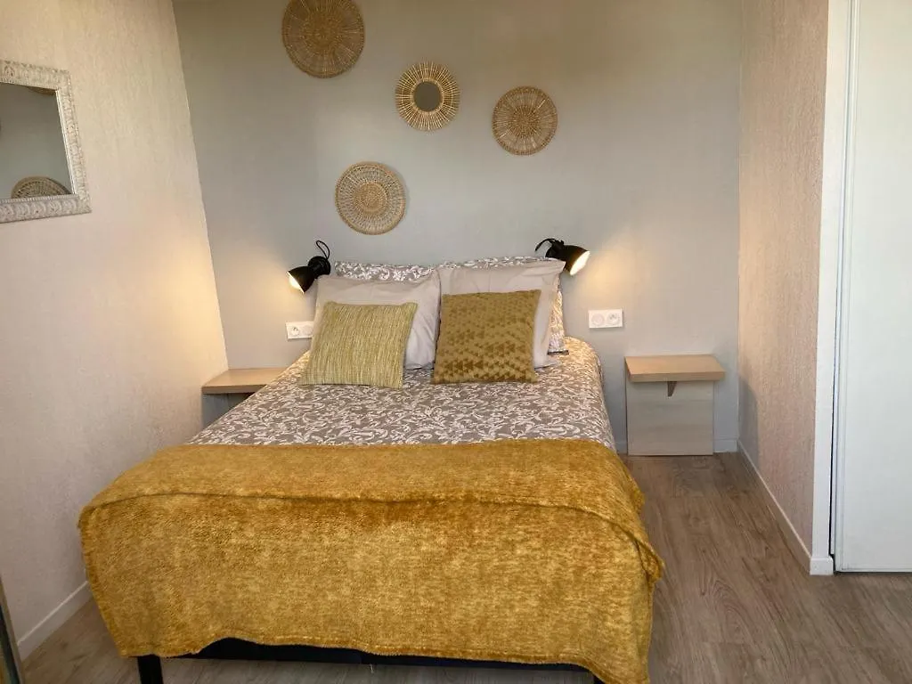 Appart'Hotel - Gare Tgv - Courtine - Confluence - 202 Avignon 0*,  France